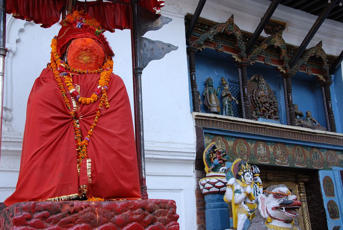  - Kathmandu Durbar Square 06 03 Hanuman Statue And Entrance Gate